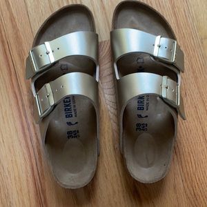 Brand new Birkenstock’s in Gold, size 38 euro 7.5